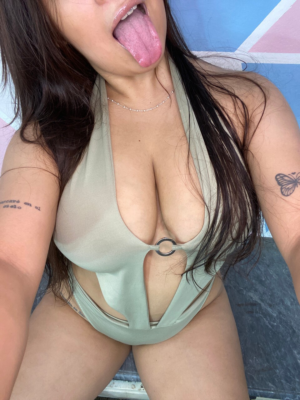 Gülbağ Dolgun Escort